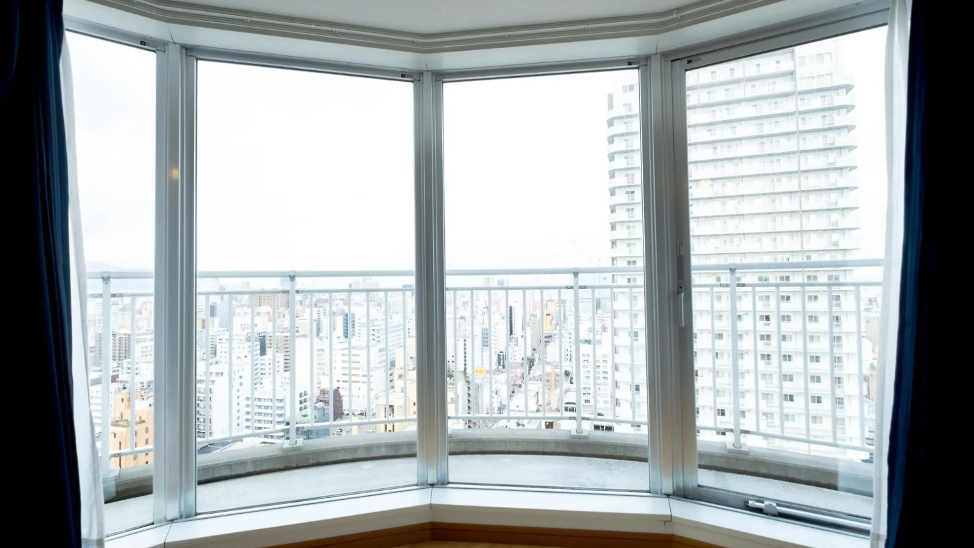 Ams Tower - Sapporo Susukinoアパートメント